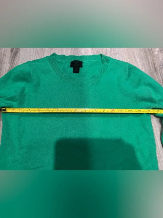 J Crew Italian Cashemere Crewneck Sweater rolled hem Womens. Size Small. - Picture 5 of 6